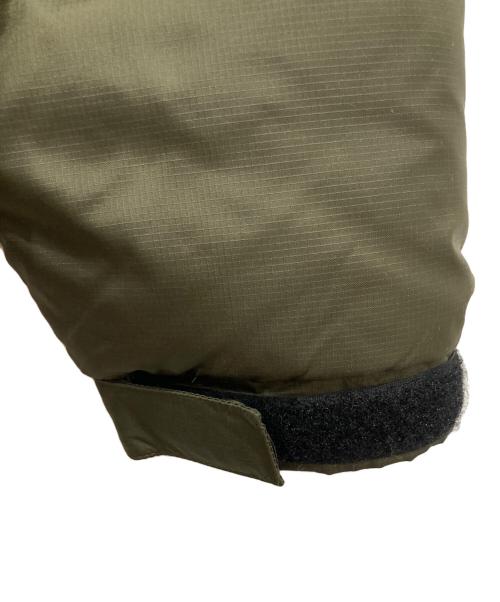 THE NORTH FACE（ザ ノース フェイス）THE NORTH FACE (ザ ノース フェイス) ダウンジャケット ブラック×カーキ サイズ:Mの古着・服飾アイテム