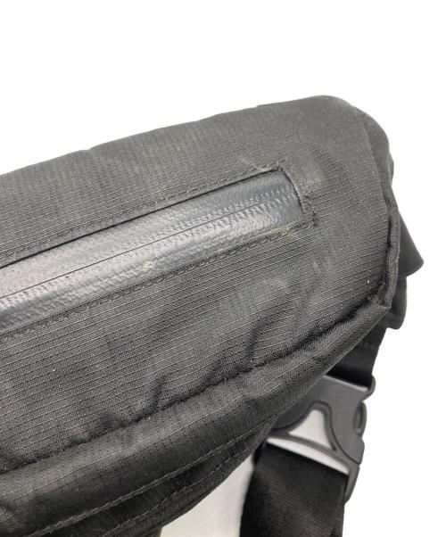 GROUND Y（グラウンドワイ）GROUND Y New Era (ニューエラ) LOGO LEATHER PATCH EXPLORER WAIST BAG / ロゴ レザー パッチ エクスプローラー ウエスト バッグ ブラック サイズ:実寸サイズをご参照くださいの古着・服飾アイテム