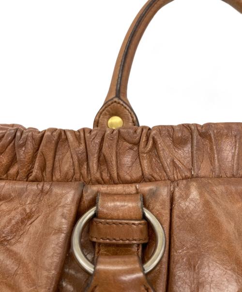 MIU MIU（ミュウミュウ）MIU MIU (ミュウミュウ) ヴィッテロ・リュクス2WAYレザーバッグ ブラウン サイズ:下記参照の古着・服飾アイテム