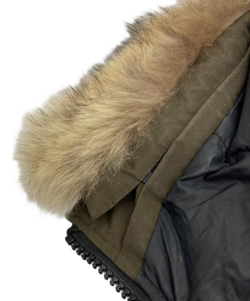 CANADA GOOSE（カナダグース）CANADA GOOSE (カナダグース) LABRADOR BOMBER カーキ サイズ:Sの古着・服飾アイテム