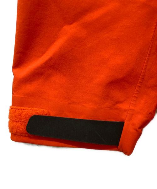 ARC'TERYX（アークテリクス）ARC'TERYX (アークテリクス) ALPHA SV JACKET レッド サイズ:Mの古着・服飾アイテム