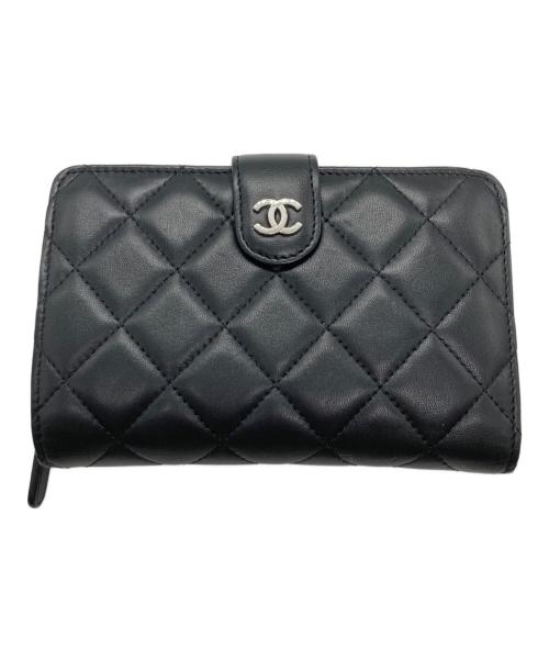 CHANEL（シャネル）CHANEL (シャネル) マトラッセラムスキン二つ折り財布 ブラックの古着・服飾アイテム