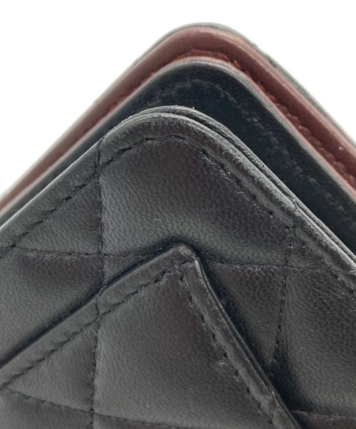 CHANEL（シャネル）CHANEL (シャネル) マトラッセラムスキン二つ折り財布 ブラックの古着・服飾アイテム