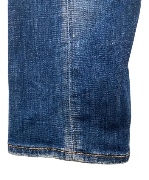 DSQUARED2（ディースクエアード）DSQUARED2 (ディースクエアード) Dark Reveal Wash Sexy Twist Jeans インディゴ サイズ:42の古着・服飾アイテム