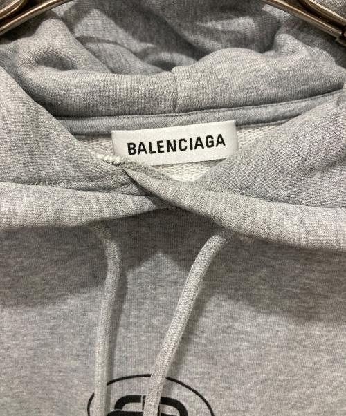 BALENCIAGA（バレンシアガ）BALENCIAGA (バレンシアガ) BBモードロゴプリントパーカー グレー サイズ:Mの古着・服飾アイテム