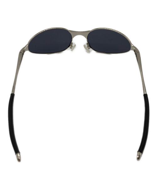 OAKLEY（オークリー）OAKLEY (オークリー) B Wire 3.0 / サングラス シルバーの古着・服飾アイテム