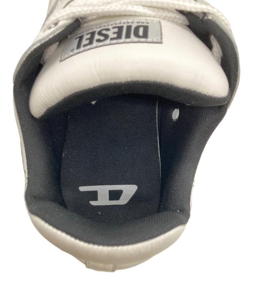 DIESEL（ディーゼル）DIESEL (ディーゼル) S-D-Ollie Low / ローカットスニーカー ホワイト サイズ:27cmの古着・服飾アイテム
