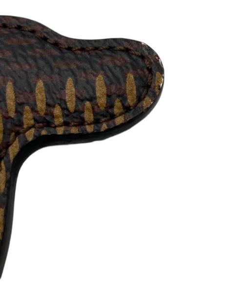 LOUIS VUITTON（ルイ ヴィトン）LOUIS VUITTON (ルイ ヴィトン) NIGO (二ゴー) ポルトクレ・LVメイドダック キーチャーム ブラウンの古着・服飾アイテム