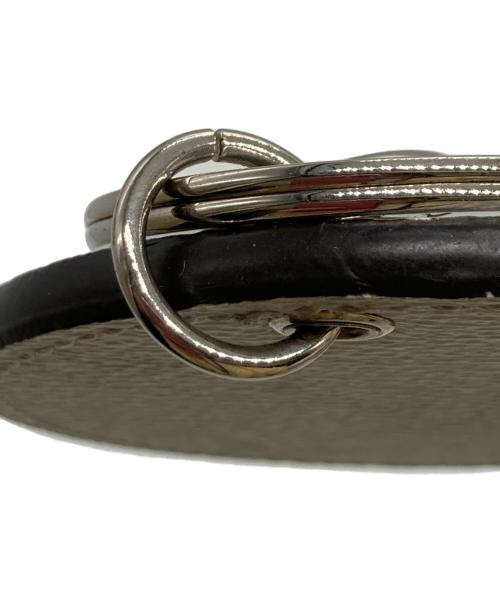 LOUIS VUITTON（ルイ ヴィトン）LOUIS VUITTON (ルイ ヴィトン) ポルトクレラウンドキーホルダー ホワイトの古着・服飾アイテム