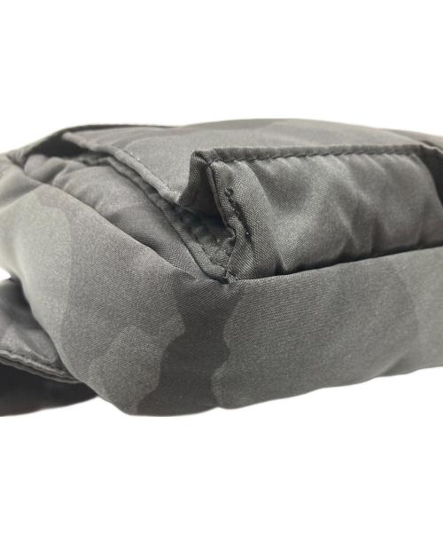 PORTER（ポーター）PORTER (ポーター) TANKER WAIST BAG / タンカーウエストバッグ グレーの古着・服飾アイテム