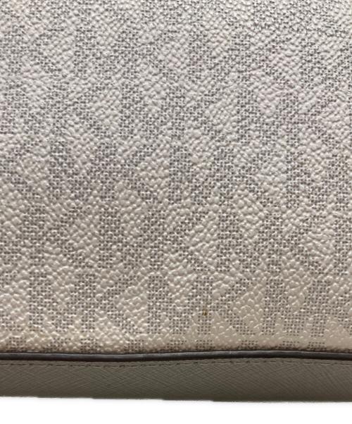 MICHAEL KORS（マイケル・コース）MICHAEL KORS (マイケル・コース) ショルダーバッグ ホワイトの古着・服飾アイテム