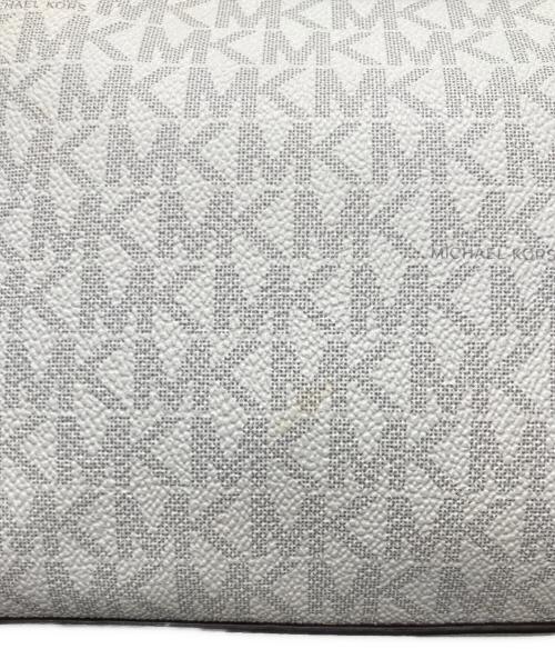 MICHAEL KORS（マイケル・コース）MICHAEL KORS (マイケル・コース) ショルダーバッグ ホワイトの古着・服飾アイテム