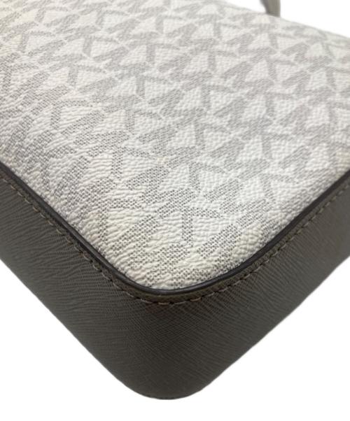 MICHAEL KORS（マイケル・コース）MICHAEL KORS (マイケル・コース) ショルダーバッグ ホワイトの古着・服飾アイテム