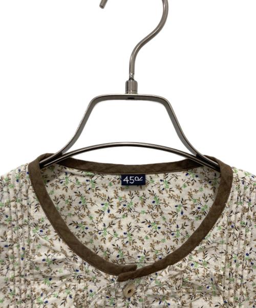 45R（フォーティファイブ・アール）45R (フォーティファイブ・アール) ツタフラワープリントのフリルブラウス ベージュ×ブラウン サイズ:2の古着・服飾アイテム