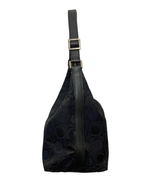 Salvatore Ferragamo（サルヴァトーレ フェラガモ）Salvatore Ferragamo (サルヴァトーレ フェラガモ) ガンチーニ柄ナイロンワンショルダーバッグ ブラックの古着・服飾アイテム