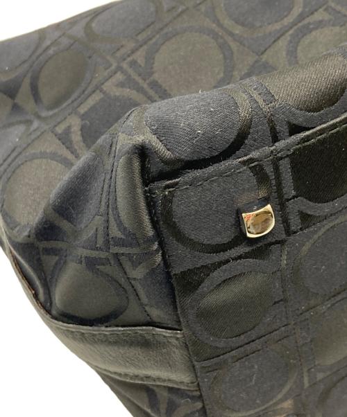 Salvatore Ferragamo（サルヴァトーレ フェラガモ）Salvatore Ferragamo (サルヴァトーレ フェラガモ) ガンチーニ柄ナイロンワンショルダーバッグ ブラックの古着・服飾アイテム