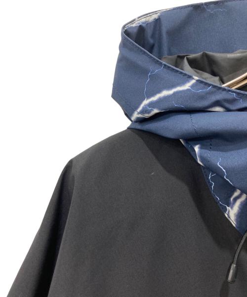 THE NORTH FACE（ザ ノース フェイス）THE NORTH FACE (ザ ノース フェイス) NOVELTY MOUNTAIN LIGHT JACKET ブラック×ネイビー サイズ:Lの古着・服飾アイテム