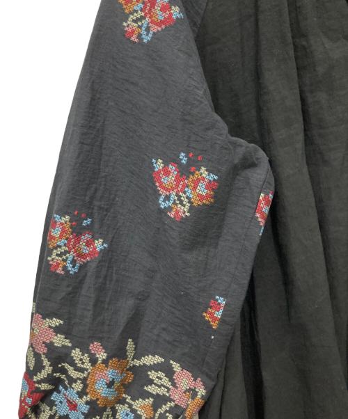 BEARDSLEY（ビアズリー）BEARDSLEY (ビアズリー) 袖ジャガードワンピース ブラック サイズ:FREEの古着・服飾アイテム