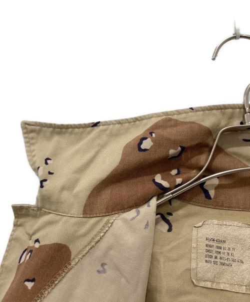 US ARMY（ユーエスアーミー）US ARMY (ユーエスアーミー) 90’sミリタリージャケット ブラウン×ベージュ サイズ:SIZE M-REGUKARの古着・服飾アイテム