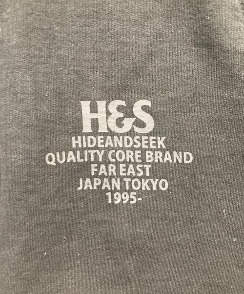 HIDE AND SEEK（ハイドアンドシーク）HIDE AND SEEK (ハイドアンドシーク) Logo Short ブラック サイズ:Mの古着・服飾アイテム