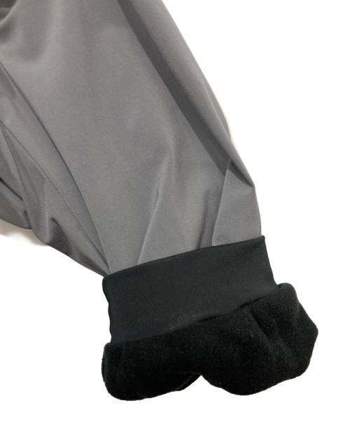 F.C.R.B.（エフシーレアルブリストル）F.C.R.B. (エフシーレアルブリストル) LYCRA HOODED BLOUSON グレー サイズ:Lの古着・服飾アイテム
