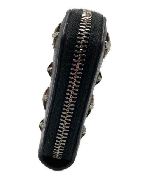 JIMMY CHOO（ジミーチュウ）JIMMY CHOO (ジミーチュウ) スタースタッズラウンドファスナー長財布 ブラックの古着・服飾アイテム