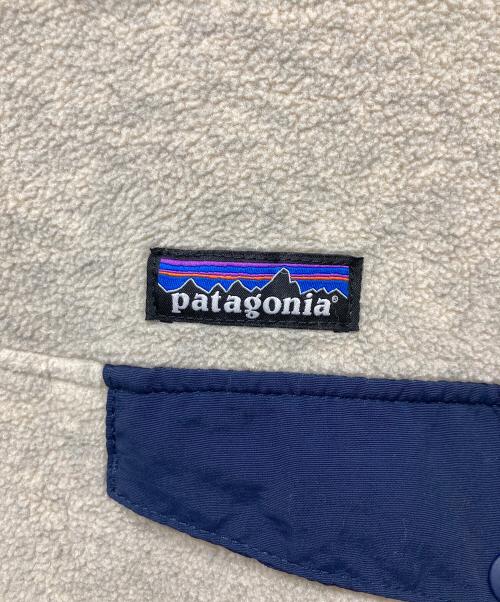 Patagonia（パタゴニア）Patagonia (パタゴニア) Lightweight Synchilla アイボリー×ネイビー サイズ:Lの古着・服飾アイテム