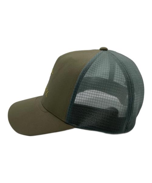 ARC'TERYX（アークテリクス）ARC'TERYX (アークテリクス) LOGO TRUCKER HAT カーキの古着・服飾アイテム