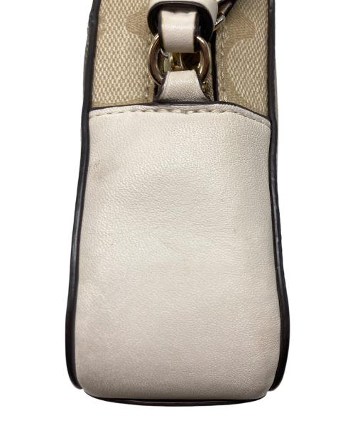 COACH（コーチ）COACH (コーチ) ミニ カメラ バッグ / シグネチャー ベージュ×ホワイトの古着・服飾アイテム