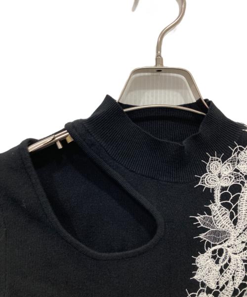 ANDREA&Co.（アンドレアアンドコー）ANDREA&Co. (アンドレアアンドコー) LACE LINE CUTOUT KNIT ブラック サイズ:Freeの古着・服飾アイテム