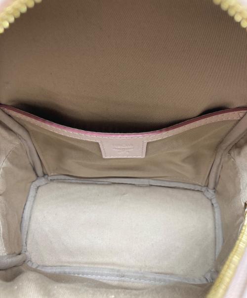 MCM（エムシーエム）MCM (エムシーエム) ヴィセトス・バックパック スタッズリュック パウダーピンクの古着・服飾アイテム