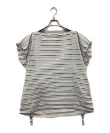 ISSEY MIYAKE me（イッセイ ミヤケ ミー）の古着「プリーツスクエアカットソー」｜グレー