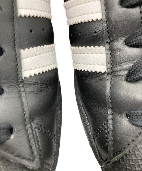 adidas（アディダス）adidas (アディダス) スニーカー ブラック サイズ:26.5cmの古着・服飾アイテム