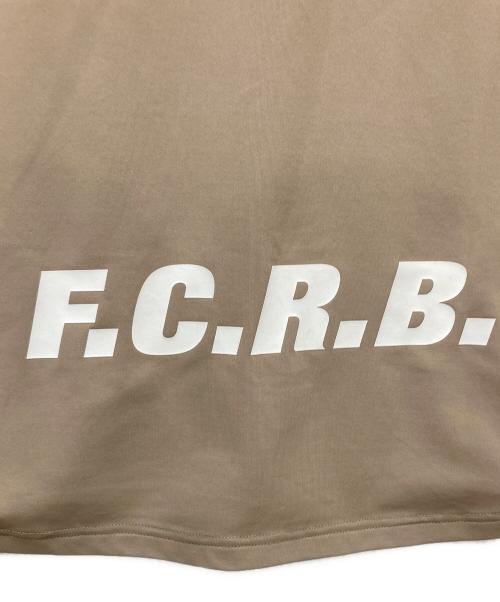 F.C.R.B.（エフシーレアルブリストル）F.C.R.B. (エフシーレアルブリストル) GAME SHIRT ベージュ サイズ:Mの古着・服飾アイテム