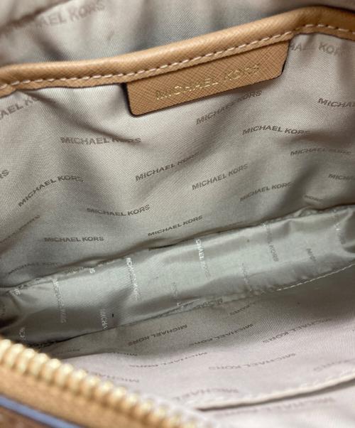MICHAEL KORS（マイケルコース）MICHAEL KORS (マイケルコース) ショルダーバッグ ブラウンの古着・服飾アイテム
