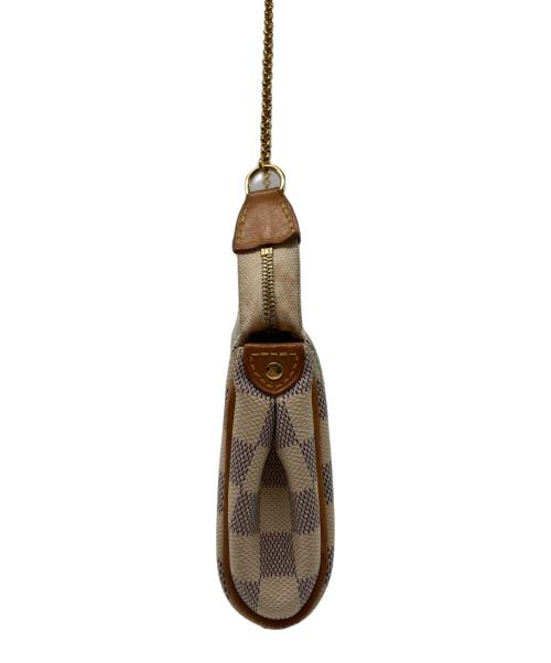 LOUIS VUITTON（ルイ ヴィトン）LOUIS VUITTON (ルイ ヴィトン) ダミエ・アズール エヴァ ポーチ ホワイトの古着・服飾アイテム
