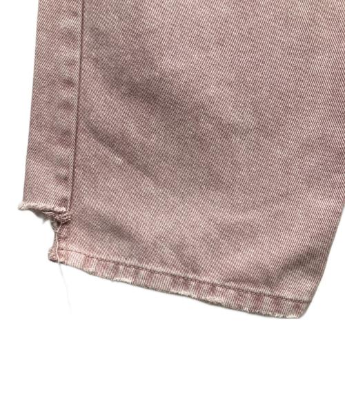 YENN（イエン）YENN (イエン) ダメージ加工タックデニムカラーパンツ ピンク サイズ:36の古着・服飾アイテム