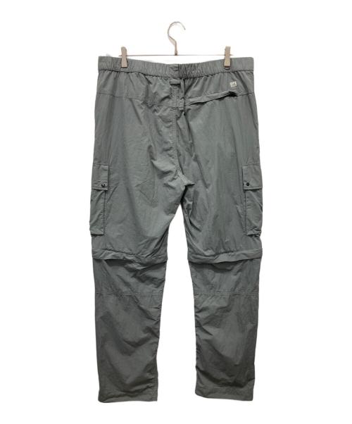 C.P COMPANY（シーピーカンパニー）C.P COMPANY (シーピーカンパニー) ゴーグルナイロンパンツ ライトグレー サイズ:52の古着・服飾アイテム