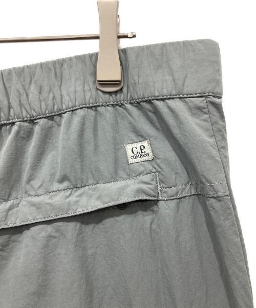 C.P COMPANY（シーピーカンパニー）C.P COMPANY (シーピーカンパニー) ゴーグルナイロンパンツ ライトグレー サイズ:52の古着・服飾アイテム