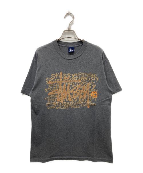 stussy（ステューシー）stussy (ステューシー) プリントTシャツ グレー サイズ:Mの古着・服飾アイテム