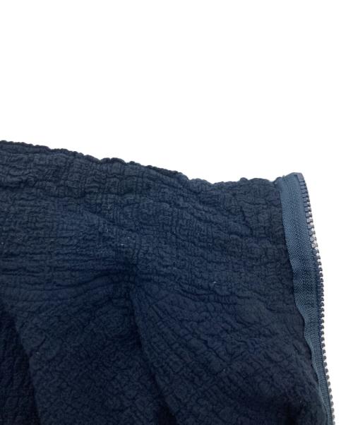 me ISSEY MIYAKE（ミーイッセイ ミヤケ）me ISSEY MIYAKE (ミーイッセイ ミヤケ) カリフラワージップアップジャケット ネイビー サイズ:Freeの古着・服飾アイテム