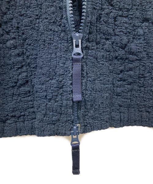 me ISSEY MIYAKE（ミーイッセイ ミヤケ）me ISSEY MIYAKE (ミーイッセイ ミヤケ) カリフラワージップアップジャケット ネイビー サイズ:Freeの古着・服飾アイテム