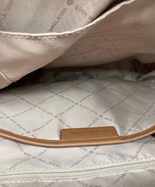 MICHAEL KORS（マイケルコース）MICHAEL KORS (マイケル・コース) リュック ホワイト×ブラウンの古着・服飾アイテム