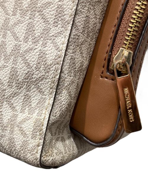 MICHAEL KORS（マイケルコース）MICHAEL KORS (マイケル・コース) リュック ホワイト×ブラウンの古着・服飾アイテム