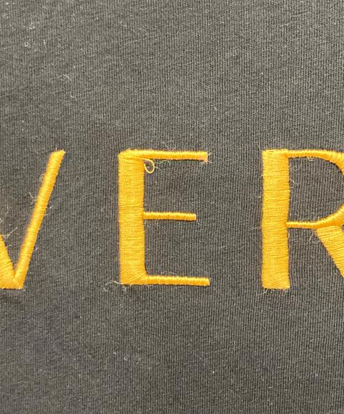 VERSACE（ヴェルサーチェ）VERSACE (ヴェルサーチェ) 刺繍Tシャツ ブラック サイズ:Mの古着・服飾アイテム