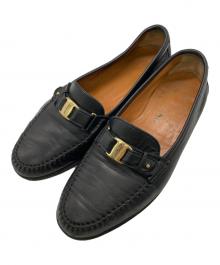 Salvatore Ferragamo（サルヴァトーレ フェラガモ）の古着「ヴァラローファー」｜ブラック