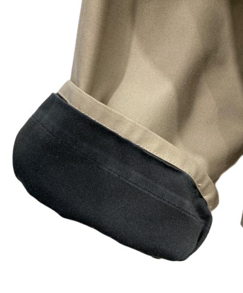 SORT SLIPS HVIDT SLIPS（ソート スリップス ヴィト スリップス）SORT SLIPS HVIDT SLIPS (ソート スリップス ヴィト スリップス) エポレットジャケット ベージュ サイズ:不明の古着・服飾アイテム