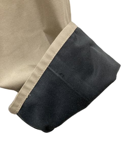 SORT SLIPS HVIDT SLIPS（ソート スリップス ヴィト スリップス）SORT SLIPS HVIDT SLIPS (ソート スリップス ヴィト スリップス) エポレットジャケット ベージュ サイズ:不明の古着・服飾アイテム