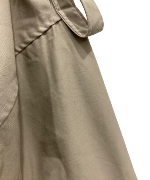 SORT SLIPS HVIDT SLIPS（ソート スリップス ヴィト スリップス）SORT SLIPS HVIDT SLIPS (ソート スリップス ヴィト スリップス) エポレットジャケット ベージュ サイズ:不明の古着・服飾アイテム