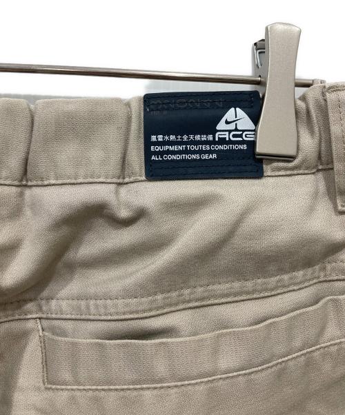 NIKE ACG（ナイキエーシージー）NIKE ACG (ナイキエーシージー) カーゴパンツ ベージュ サイズ:Mの古着・服飾アイテム